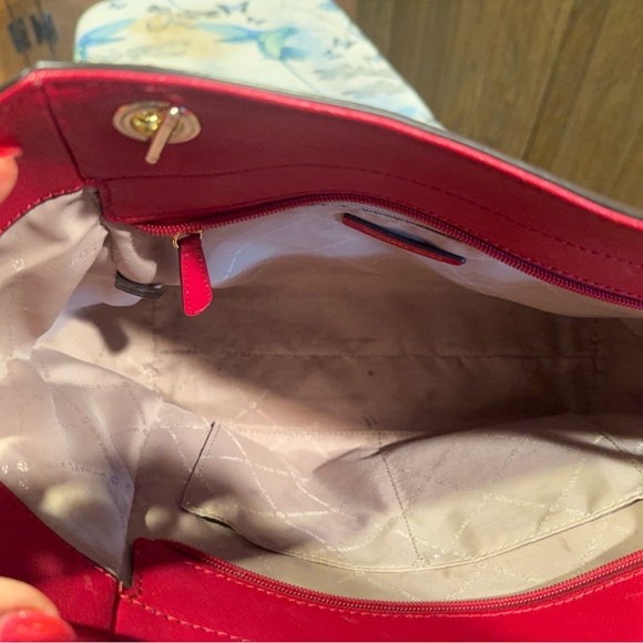 Michael Kors Purse RED.
Beautiful condition. 
Used maybe 3 times - Picture 6 of 11